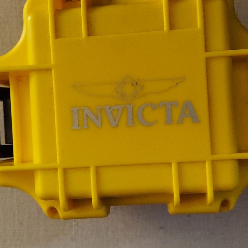Invicta watch box